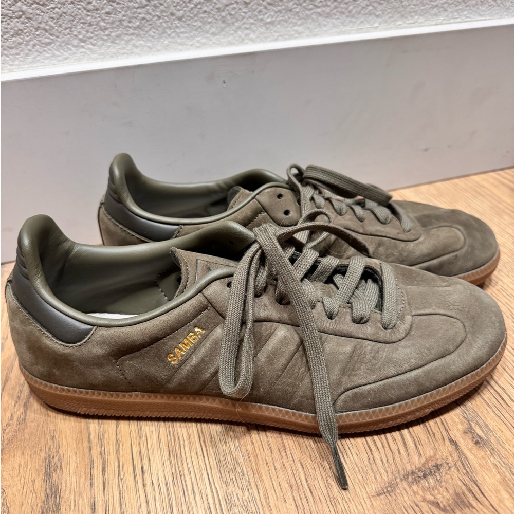 Adidas Samba Olive Green Suede Gum Sole Sneakers Men’s 7.5